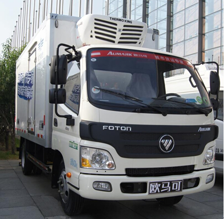 歐馬可ISF2.8L雙壓縮機空調(diào)冷藏車