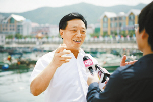 深圳市海洋局局長何永志向我們描繪了一幅令人向往的海洋發(fā)展藍(lán)圖。